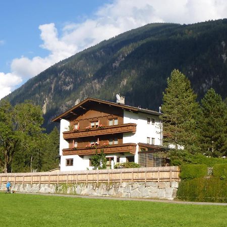 Haus Penkenblick Appartement Mayrhofen Buitenkant foto